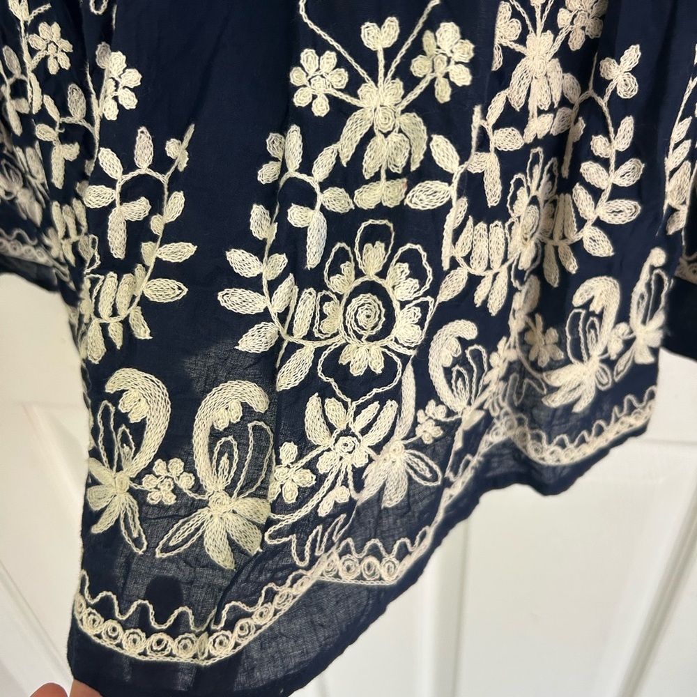 Flying Tomato Navy Blue Textured Top Size Medium with Embroidered Sleeves - Picture 5 of 6